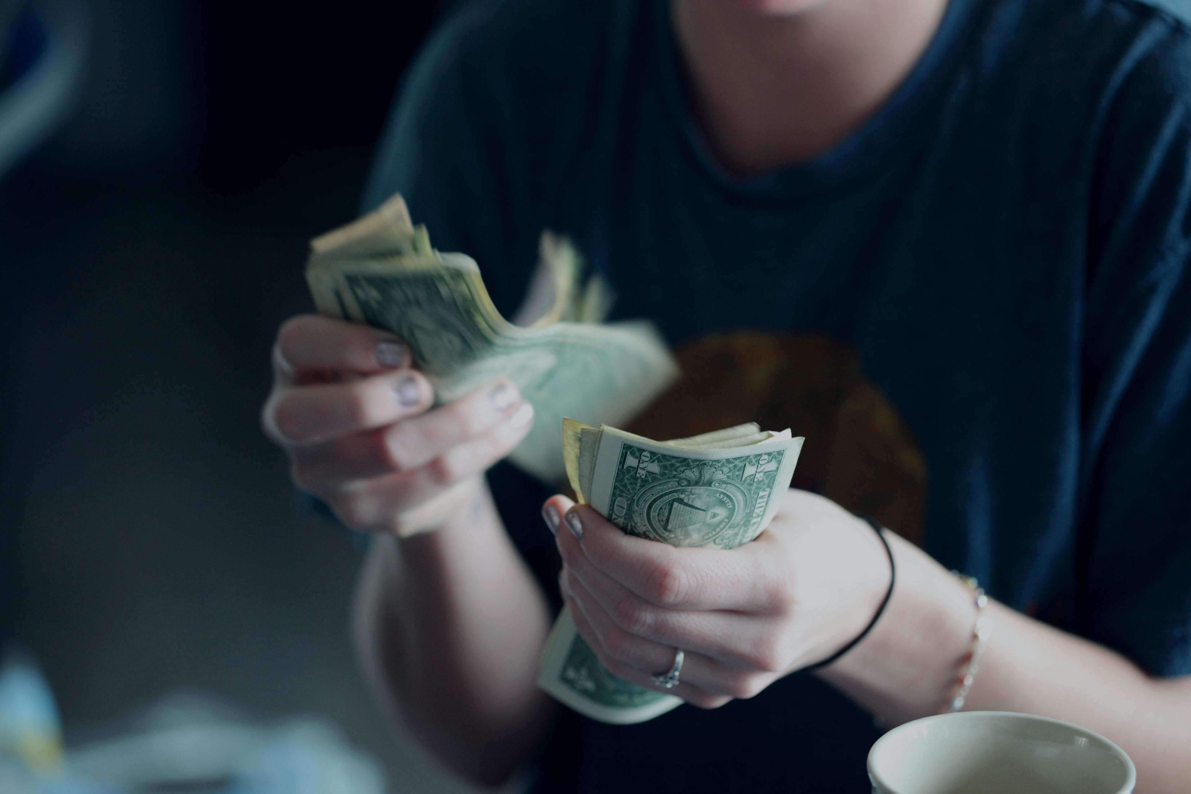 How to build online passive income?